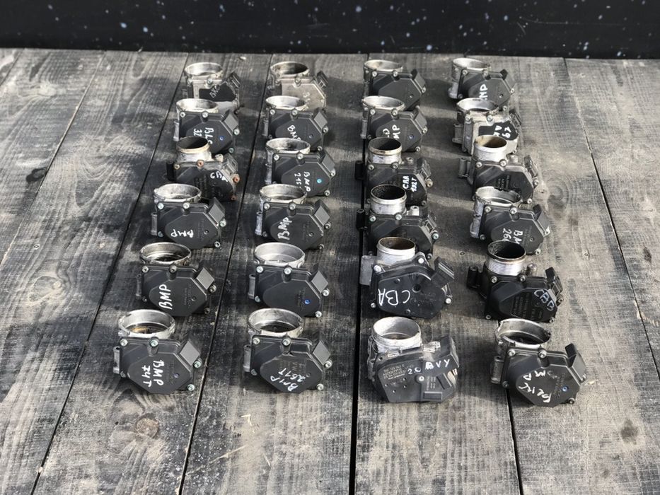 Дроссельная заслонка Volkswagen Passat B6 Golf 5 Caddy Touran