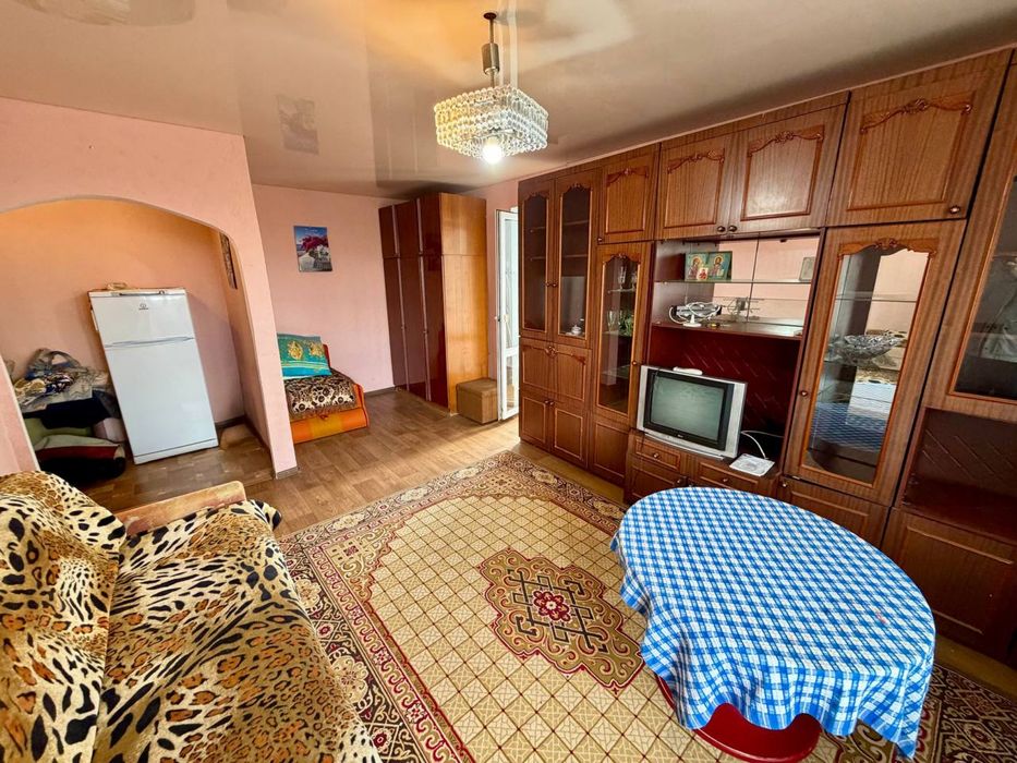 Продам 1-ком квартиру на Левобережном 3
