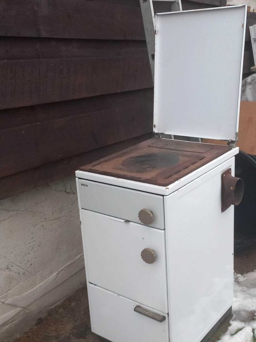 Опалювально-варочна піч (буржуйка) Bosch