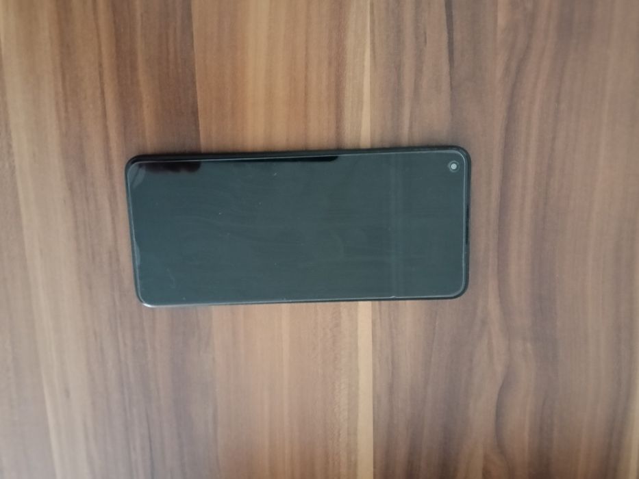 Vendo OPPO A 78 em excelente estado