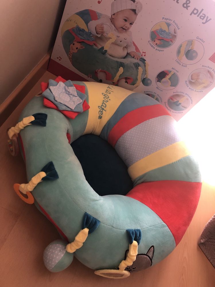 Vulli - Baby seat & play Sophie la girafe