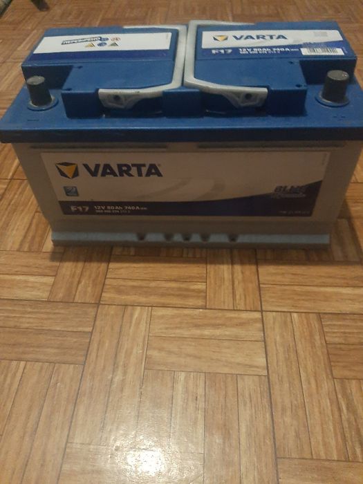 Продам АКБ   Варта