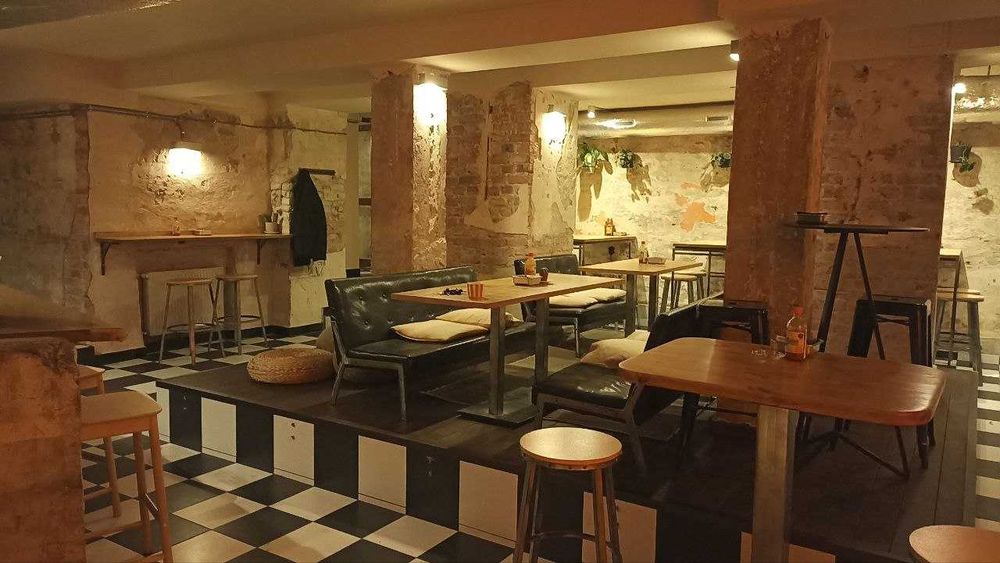 Na sprzedaż – bar w centrum Warszawy