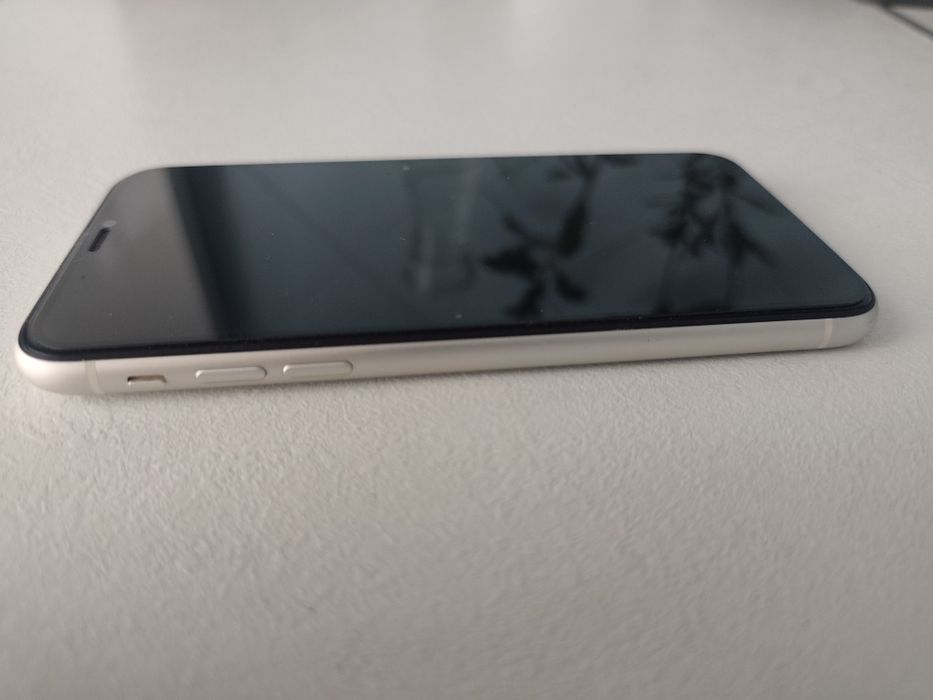 iPhone 11 White 128 GB