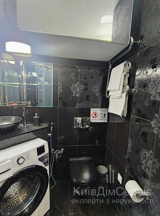 Продаж 2к квартири Госпітальна 2 Центр Печерський