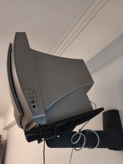 TV Mitsai com comando