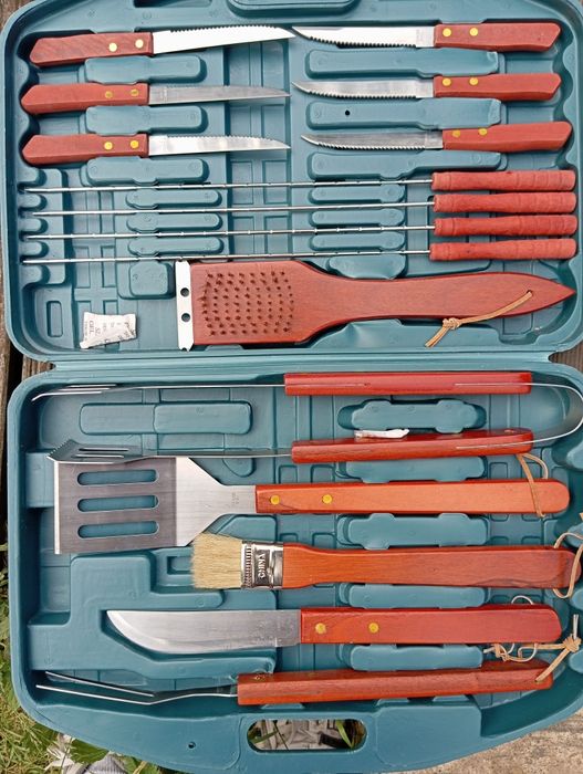 Zestaw do grillowania w walizce