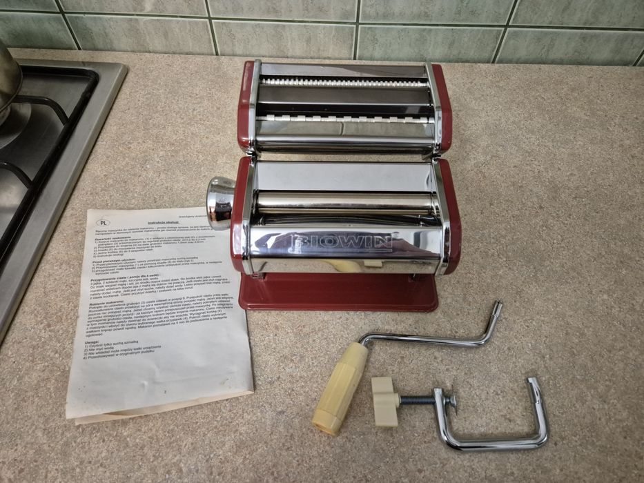 Ręczna maszynka do makaronu Browin