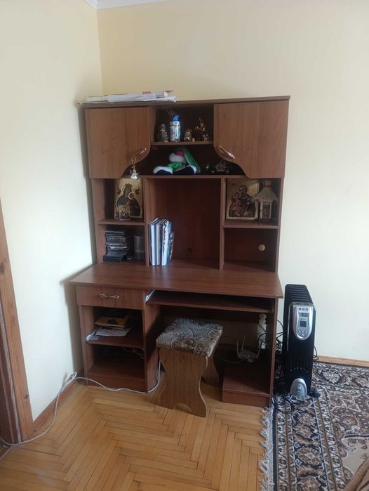Стіл компютерний