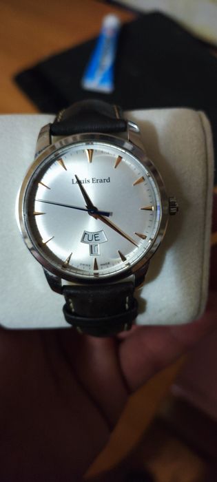 Часы наручные Louis Erard
