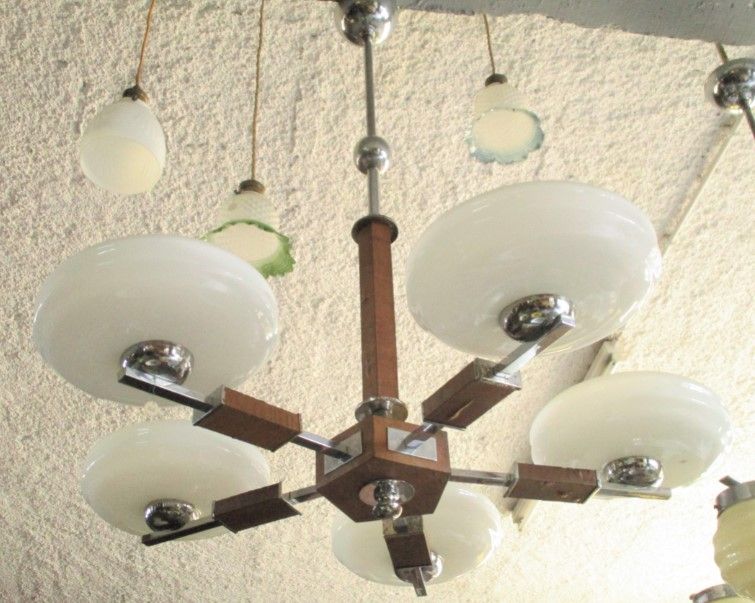 Antigo candeeiro Art Deco de cinco lumes