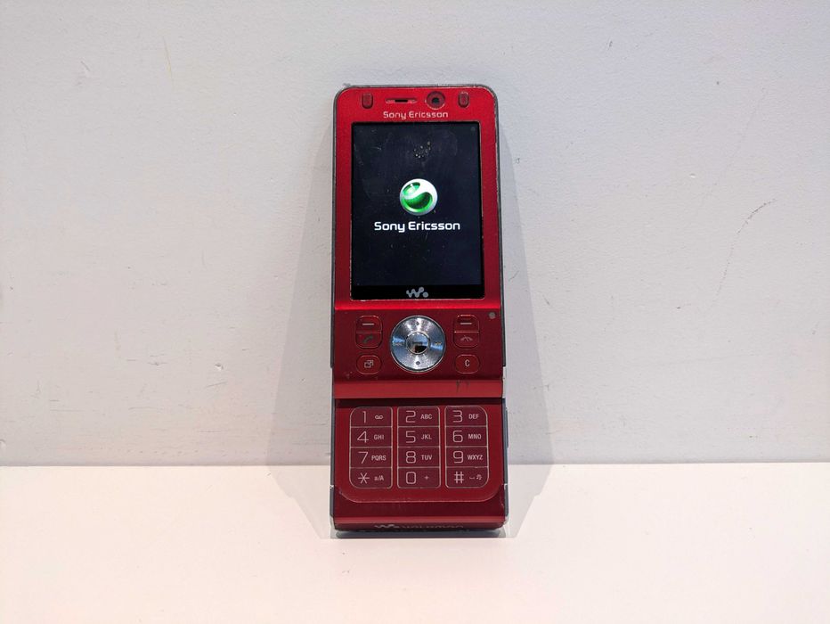 Telefon Sony Ericsson W910i + bateria BST-39