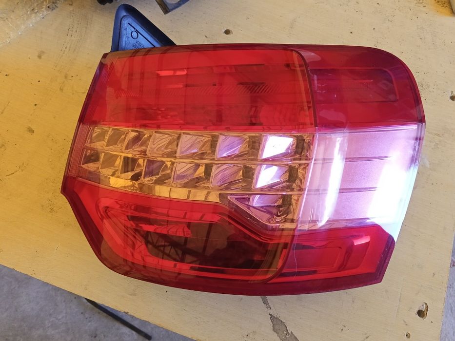 Lampa prawy tył Citroen C5 x7 III sedan