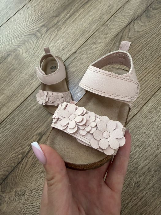 Босоніжки на дівчинку h&m