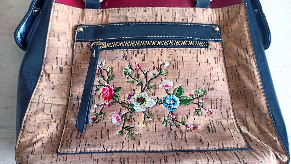 Carteira de Senhora em Cortiça