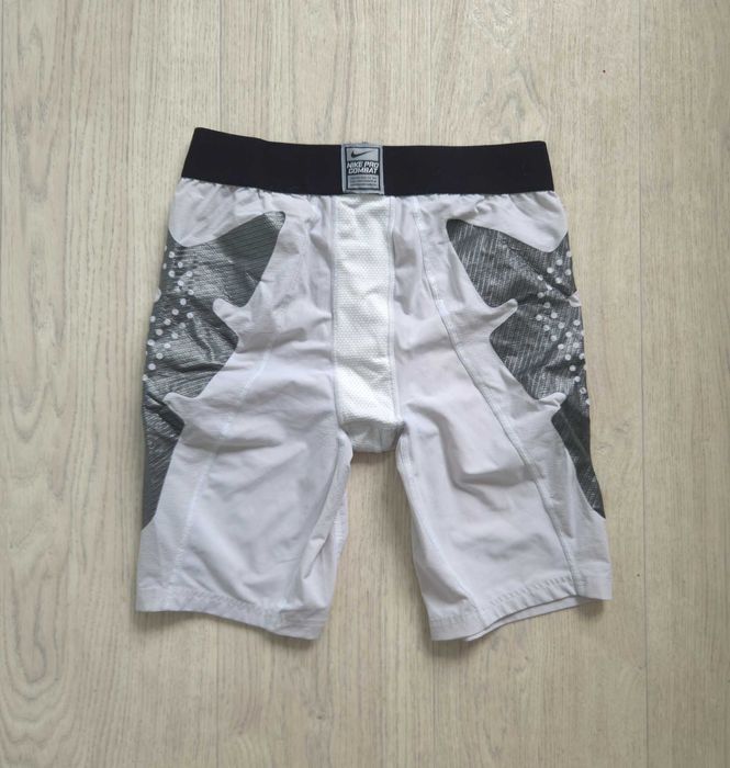 Nike Pro Combat Hyperstrong Compression Shorts компрессионные шорты