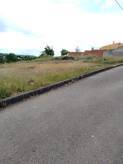 Terreno urbano Vale de Cavalos chamusca Santarém