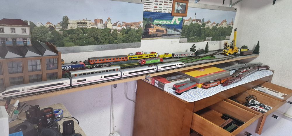 Vendo varios comboios ho novos preços  pelo telefone