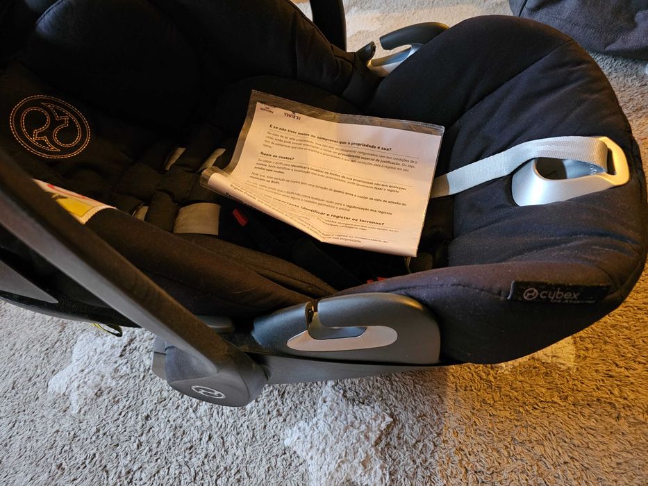Carrinho Bebe QUINNY Mood + Ovo cybex cloud Z (200€) + extras