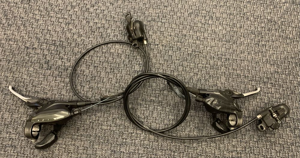 Klamkomanetki hydrauliczne 3x8 z zaciskami, komplet st-ef505