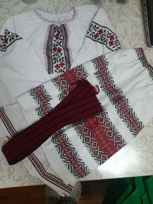 Дитячий вишиваний набір