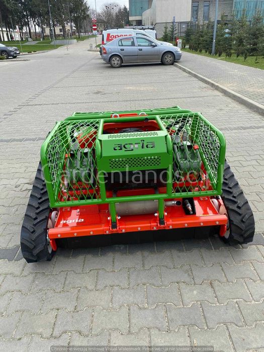 Kosiarka (robot) mulczująca AGRIA 9600, koszenie stromych terenów