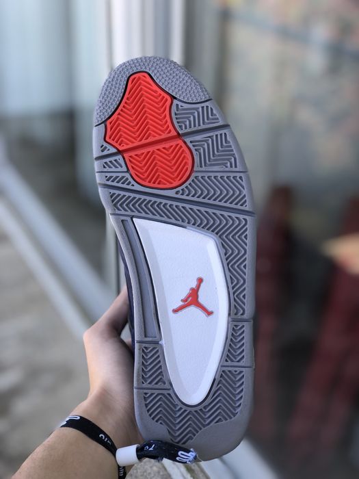 Jordan 4 nunca usadas