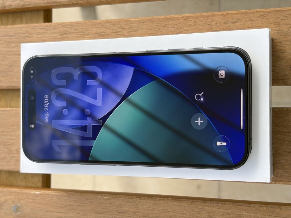 iPhone 15 Pro 256GB Black Titanium