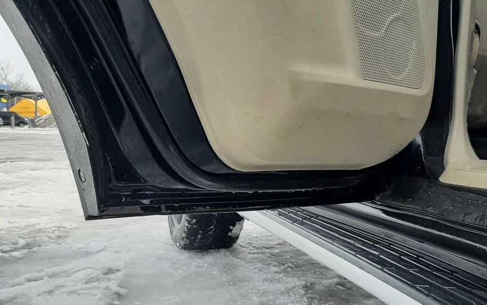 Mitsubishi Pajero Wagon 4