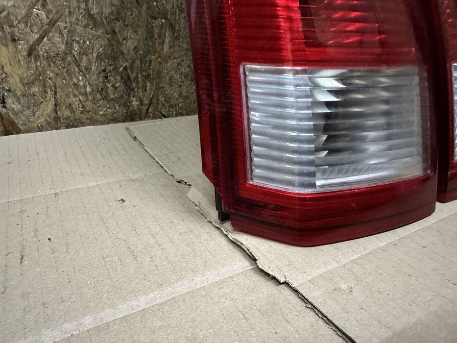 Ліхтар задній (стоп) Opel Meriva 2003-2006p