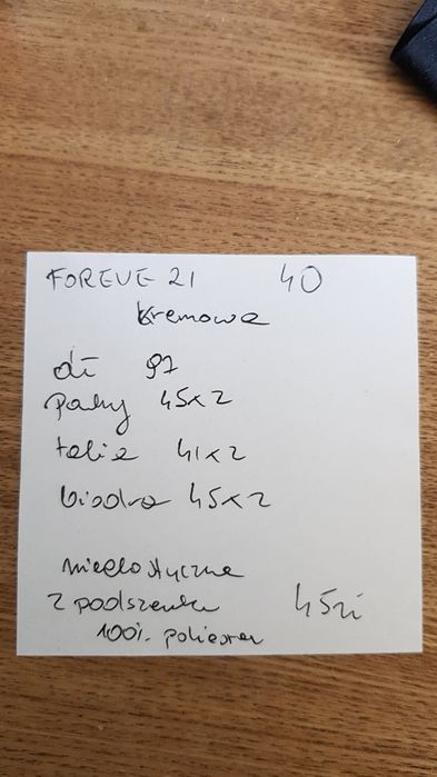 Forever 21 sukienka  kremowa r 40