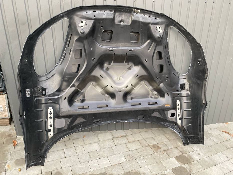 Porsche macan капот