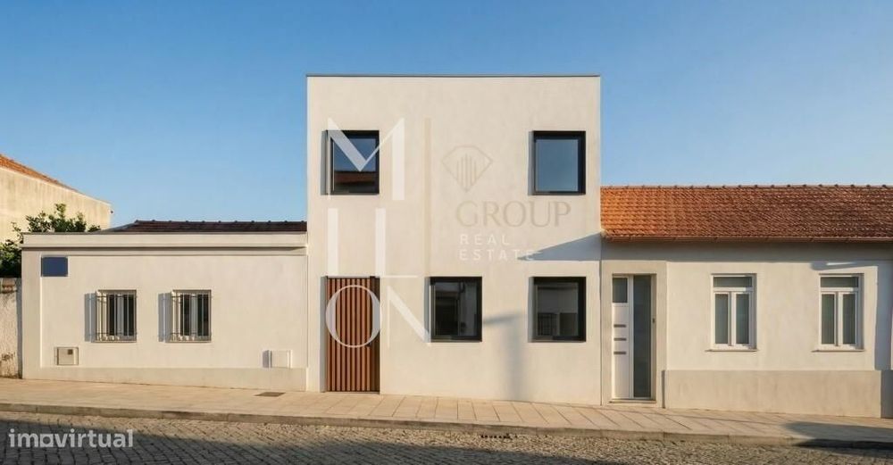 Moradia independente, para remodelação total - Ramalde