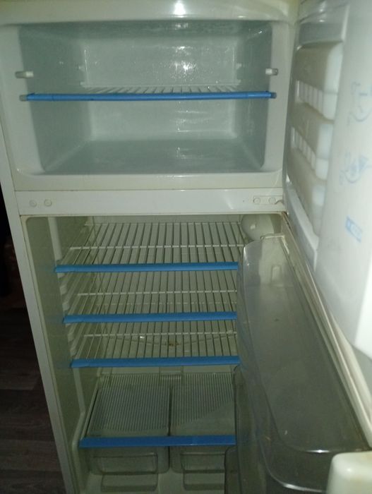 Холодильник Indesit R27G 015


Холодильник Indesit R27G 015
Холодильни