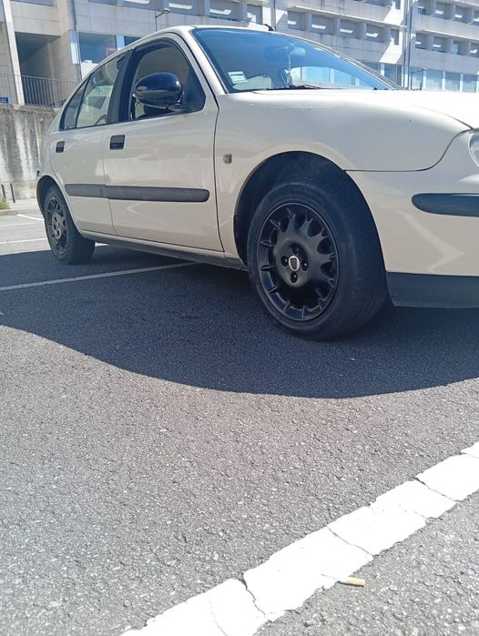 Carro Rover 25 2002