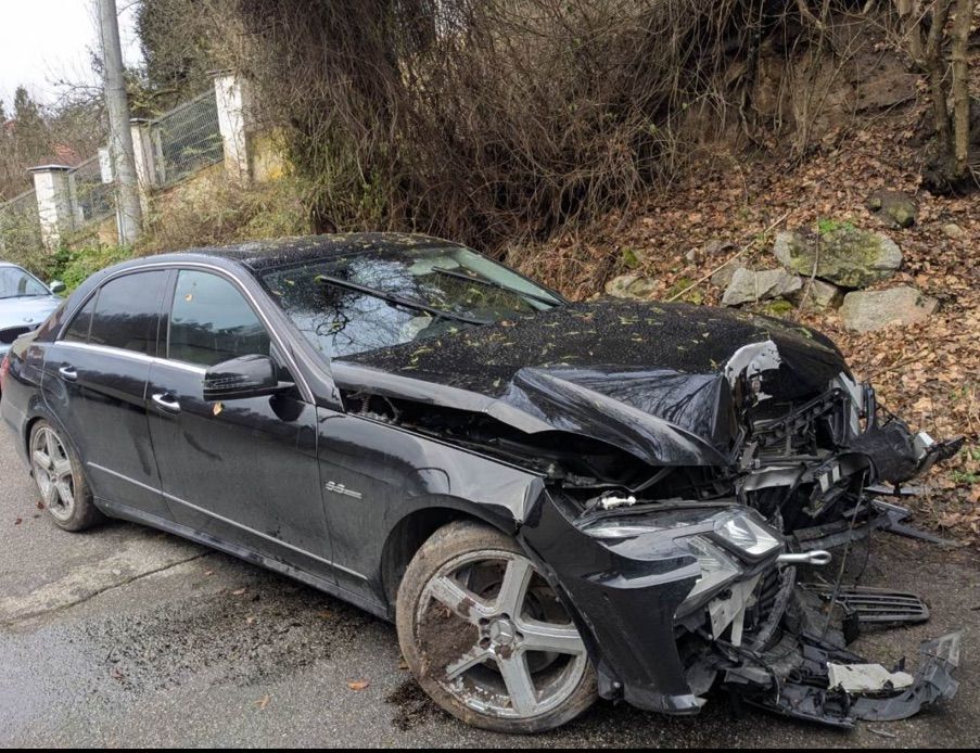 Mercedes-Benz Klasa E 5.5 AMG E500