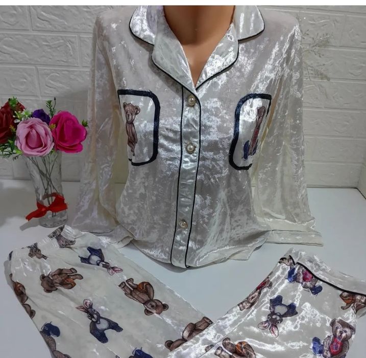 Велюровая пижама, размер хс-с