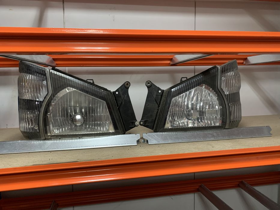 Farol isuzu NPR 2007