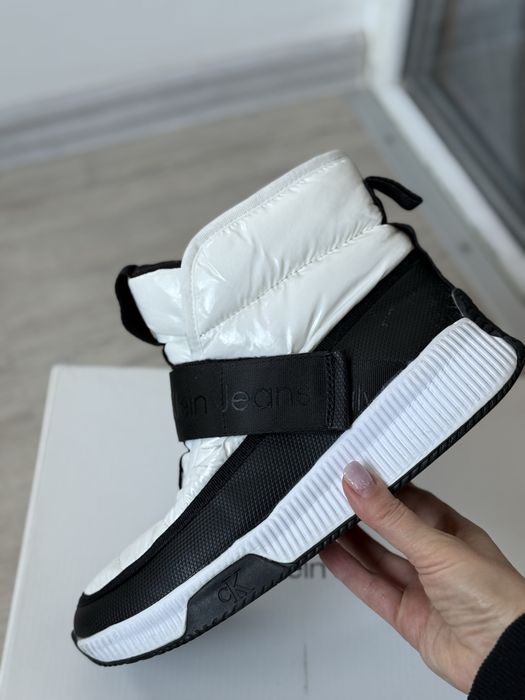 Стильні зимові дутики calvin klein