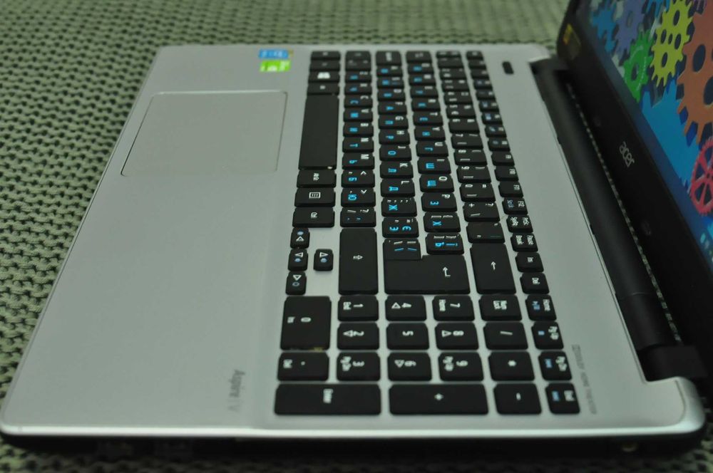 Игровой Ноутбук Acer v3 (Core i5 /8Gb/SSD/video- 2Gb)