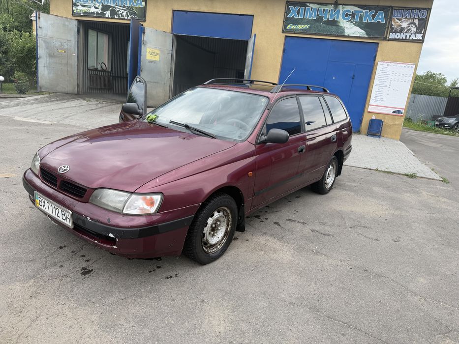 Тойота 1.6 бензин