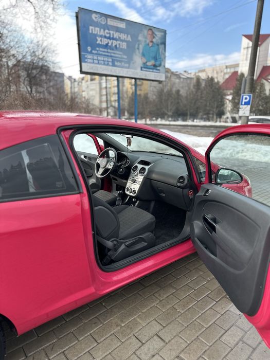 Opel Corsa 2013 року