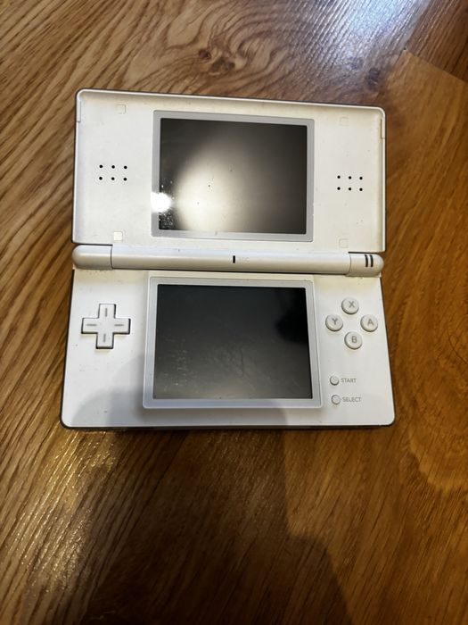 Nintendo DS Lite