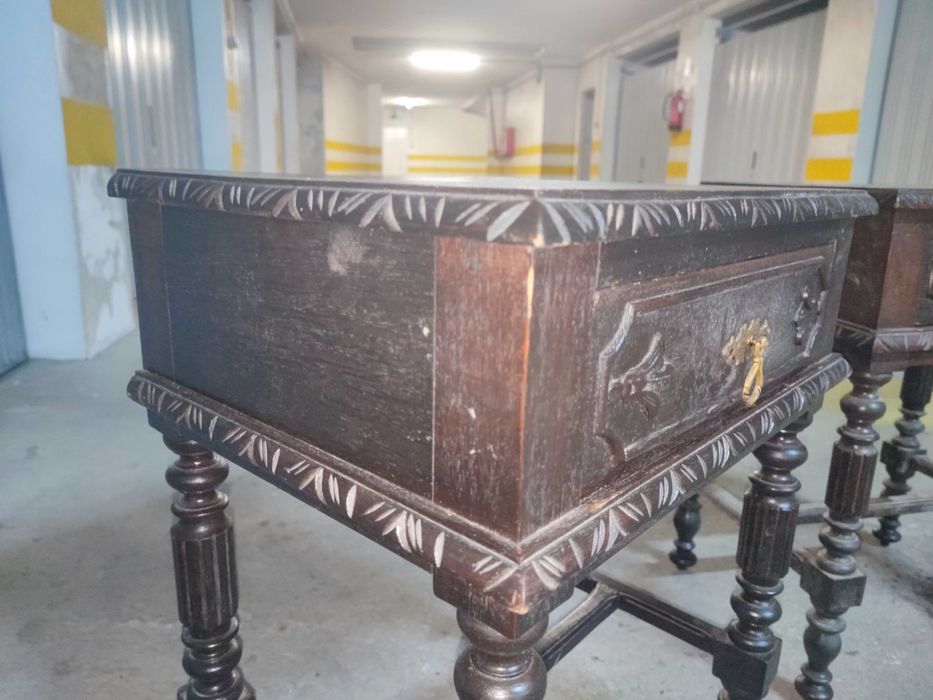 Mesinha de cabeçeira (valor do par)