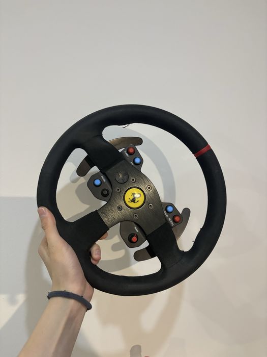 Thrustmaster t300 alcantara set z biegami i recznym