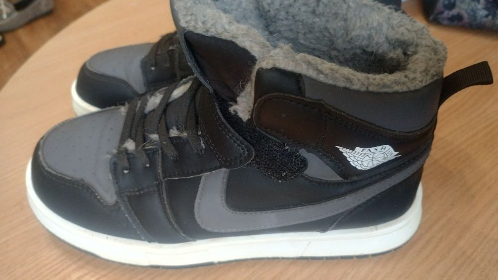 Ботинки детские 39 размер