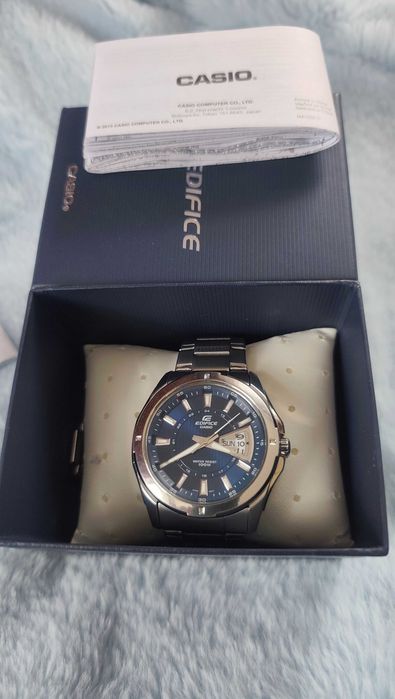 Продам годинник Edifice
