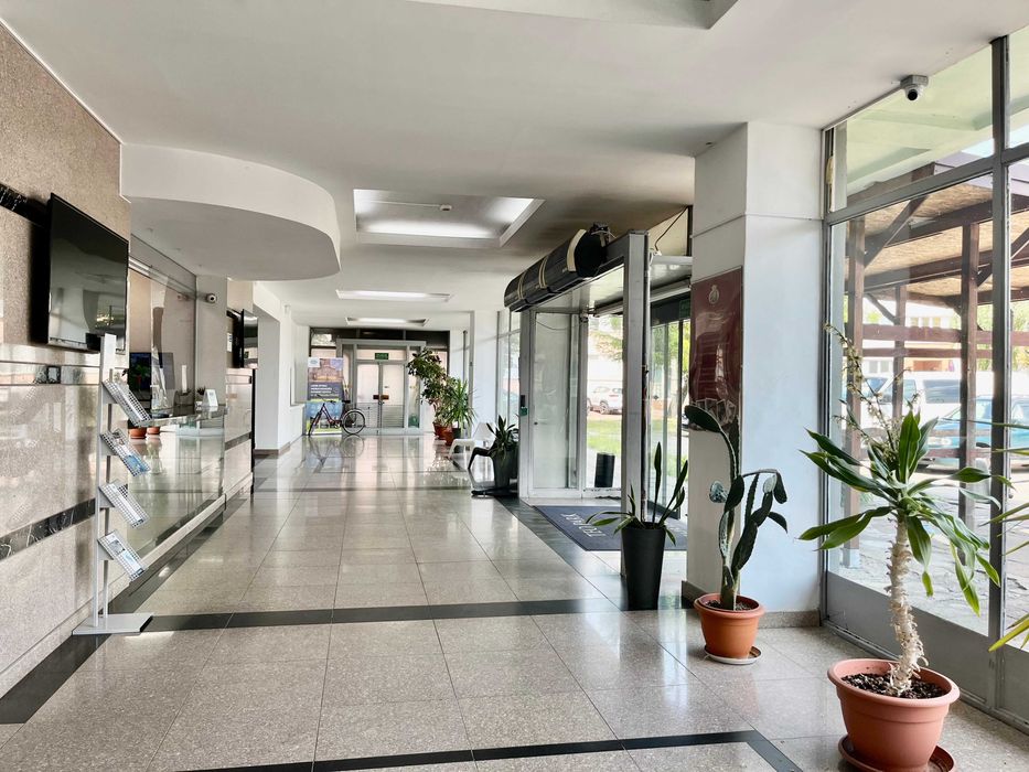 Biuro na wynajem Łódź Teofilów | 18m² | TeoPark Wersalska 47/75 | parking | recepcja | 24/7