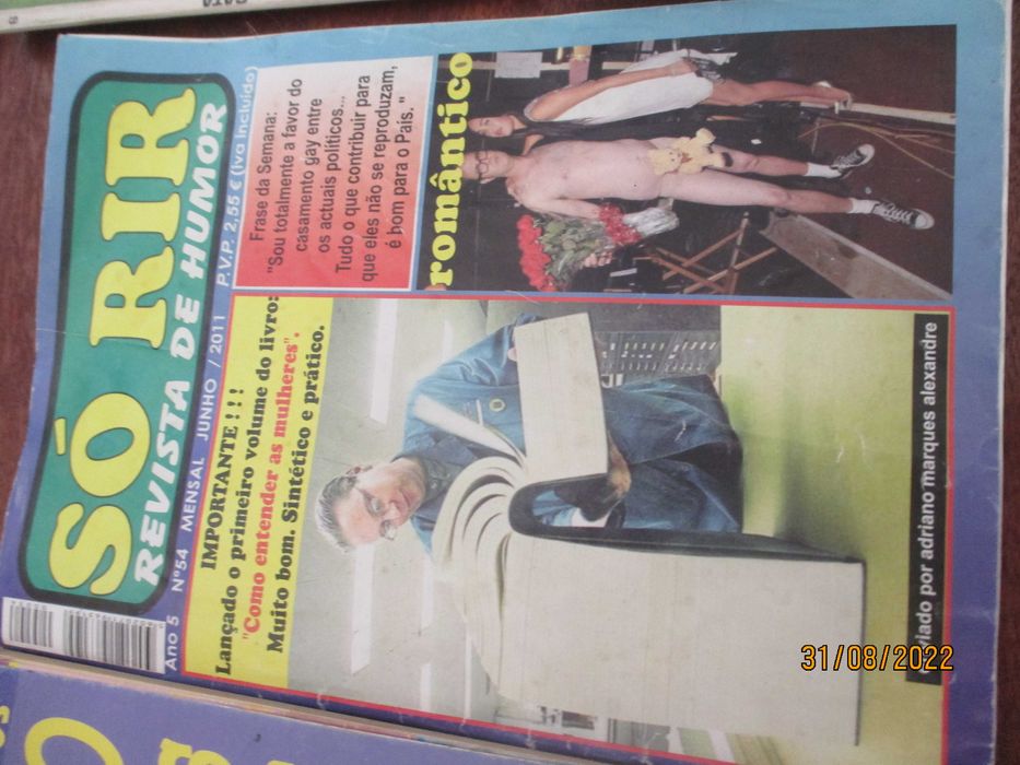 3 revistas antigas de humor e banda desenhada