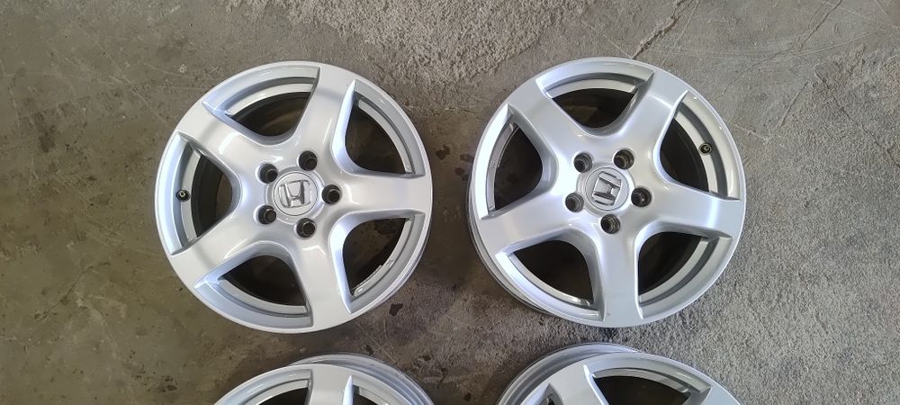 Felgi aluminiowe honda 7jx16 et55 oc63,1 5x114,3